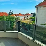 Milano * Rogoznica (Sibenik-Knin)