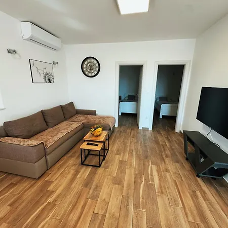 Milano Rogoznica (Sibenik-Knin)