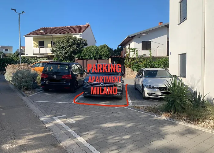 Milano * Rogoznica (Sibenik-Knin)